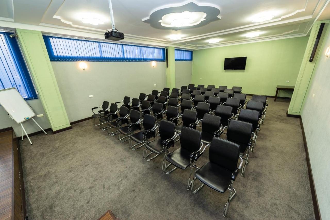Kirovakan Hotel Vanadzor Extérieur photo