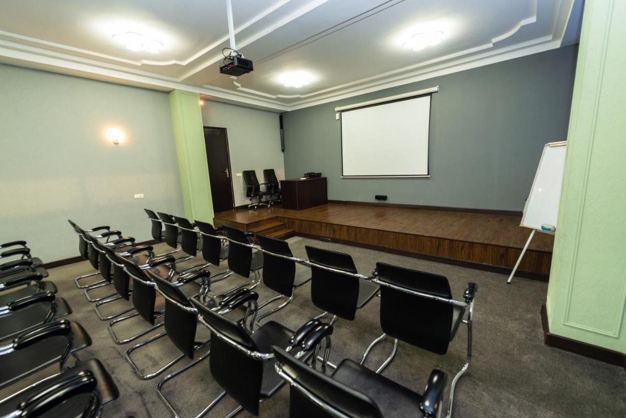 Kirovakan Hotel Vanadzor Extérieur photo